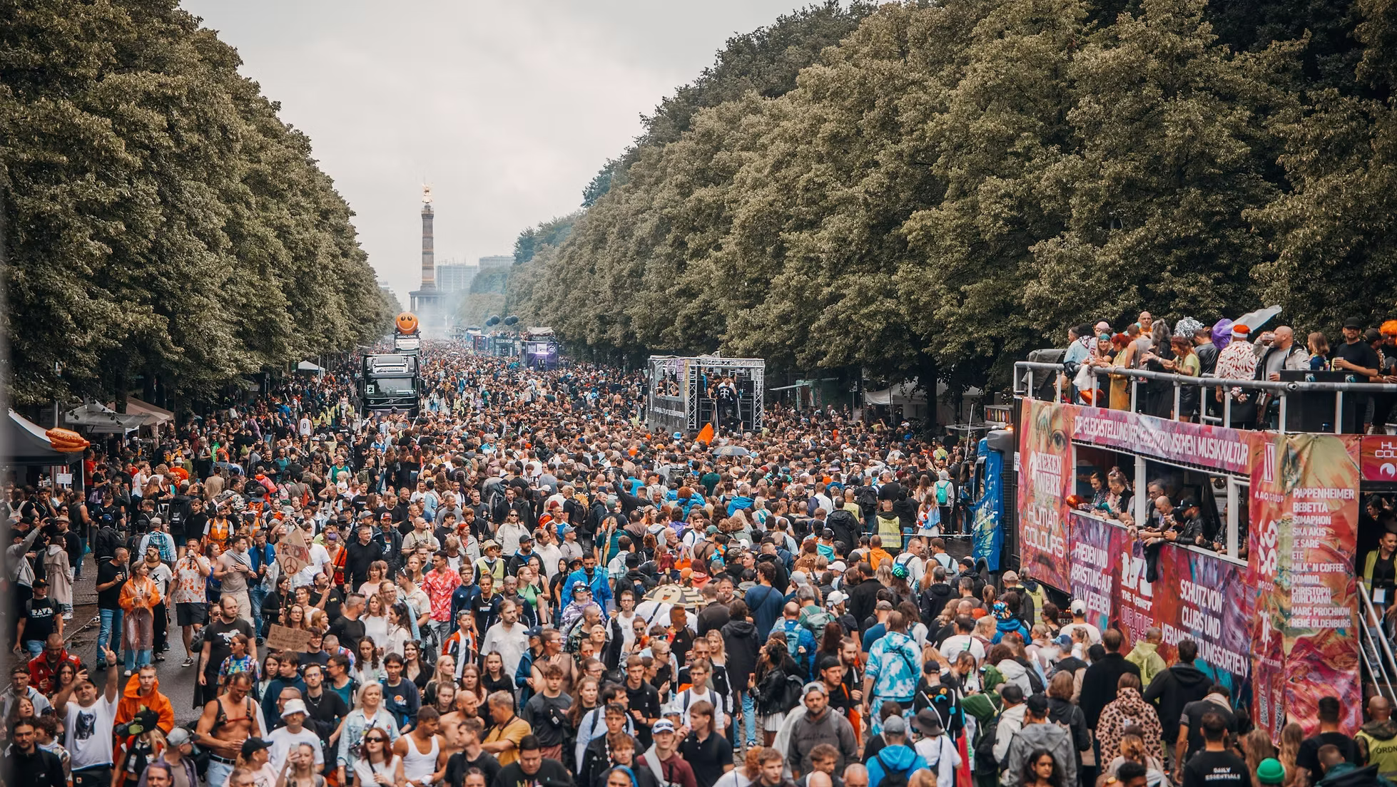 Berlin Echoes with Unity : Rave the Planet Parade 2026